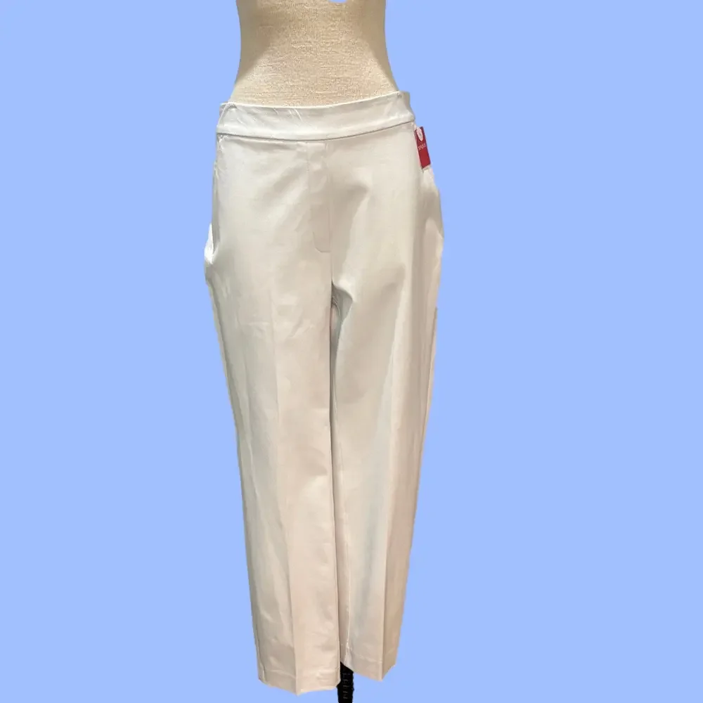 Spanx Sz L  Classic white pull on NWT slim straight pants
